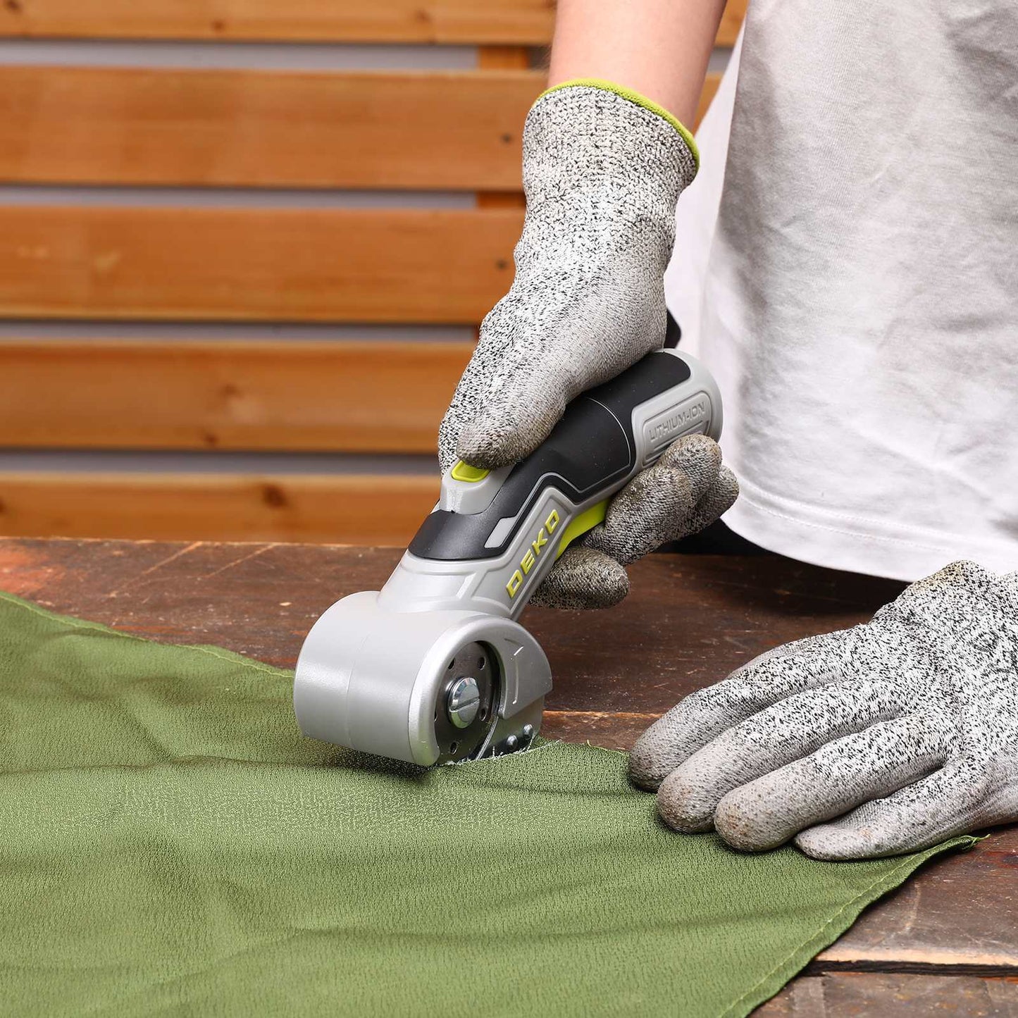 DEKO 4V Brushless Carpet Shear | Cordless Electric Scissors | Rechargeable | Powerful | Easy to Use | Power Rotary Cutter for Cutting Carpet | Leather | Paper | Board | Fabric | Gifts for Men/Women | Christmas Gift